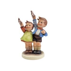 Vintage Hummel Goebel "Auf Wiedersehen" Goodbye 153/0 5.5" in. Tall TMK5 1972-79